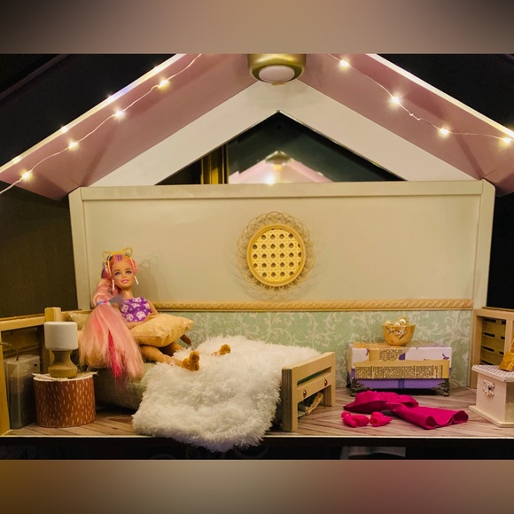 Custom KidKraft Dollhouse - Picture 6 of 16